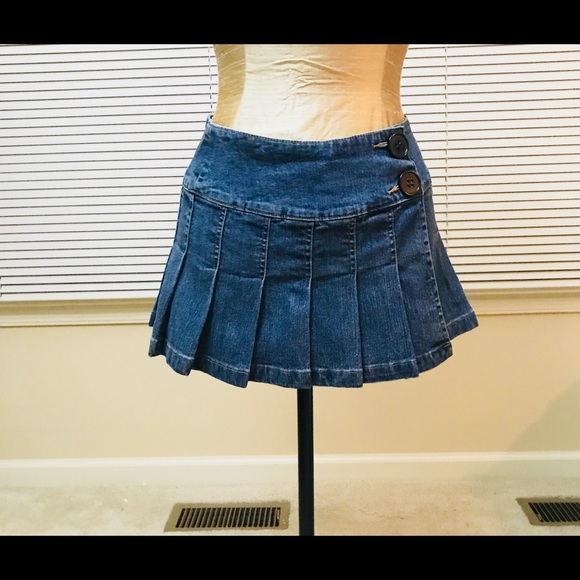 pleated jean skirt